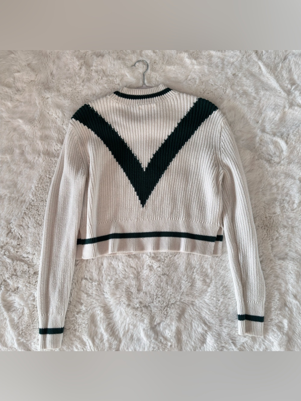 Lottie Moss Cropped White cream Knit Sweater Green Chevron V Trim PacSun Medium - Picture 2 of 4